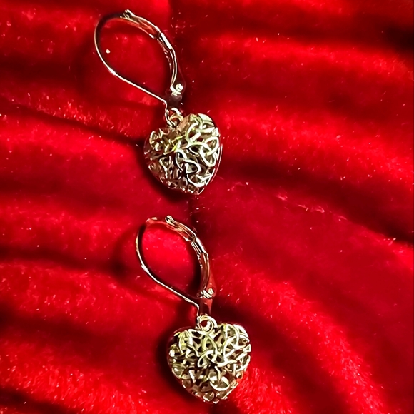 Filigree Heart Drop Earrings - Picture 3 of 3